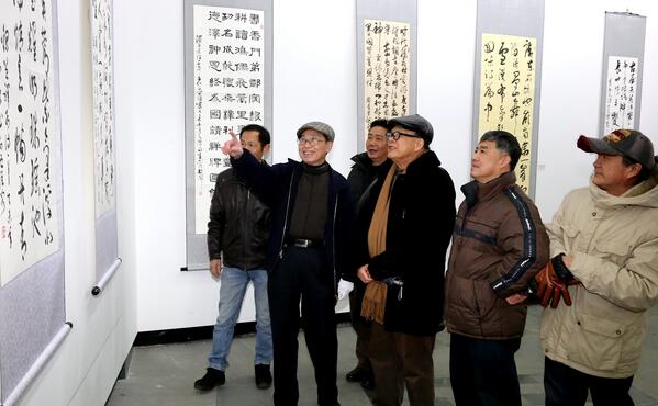 市文艺家采风活动作品展开幕 展出80幅古风新韵作品.jpg